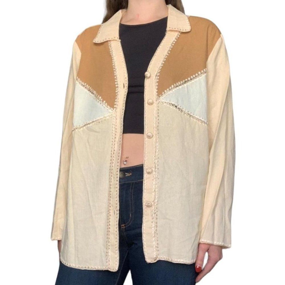 CREAM & BEIGE BUTTON UP BLOUSE